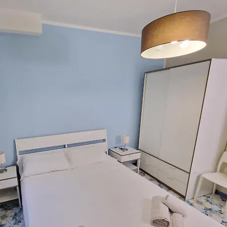 Διαμέρισμα Vico Di Mare *